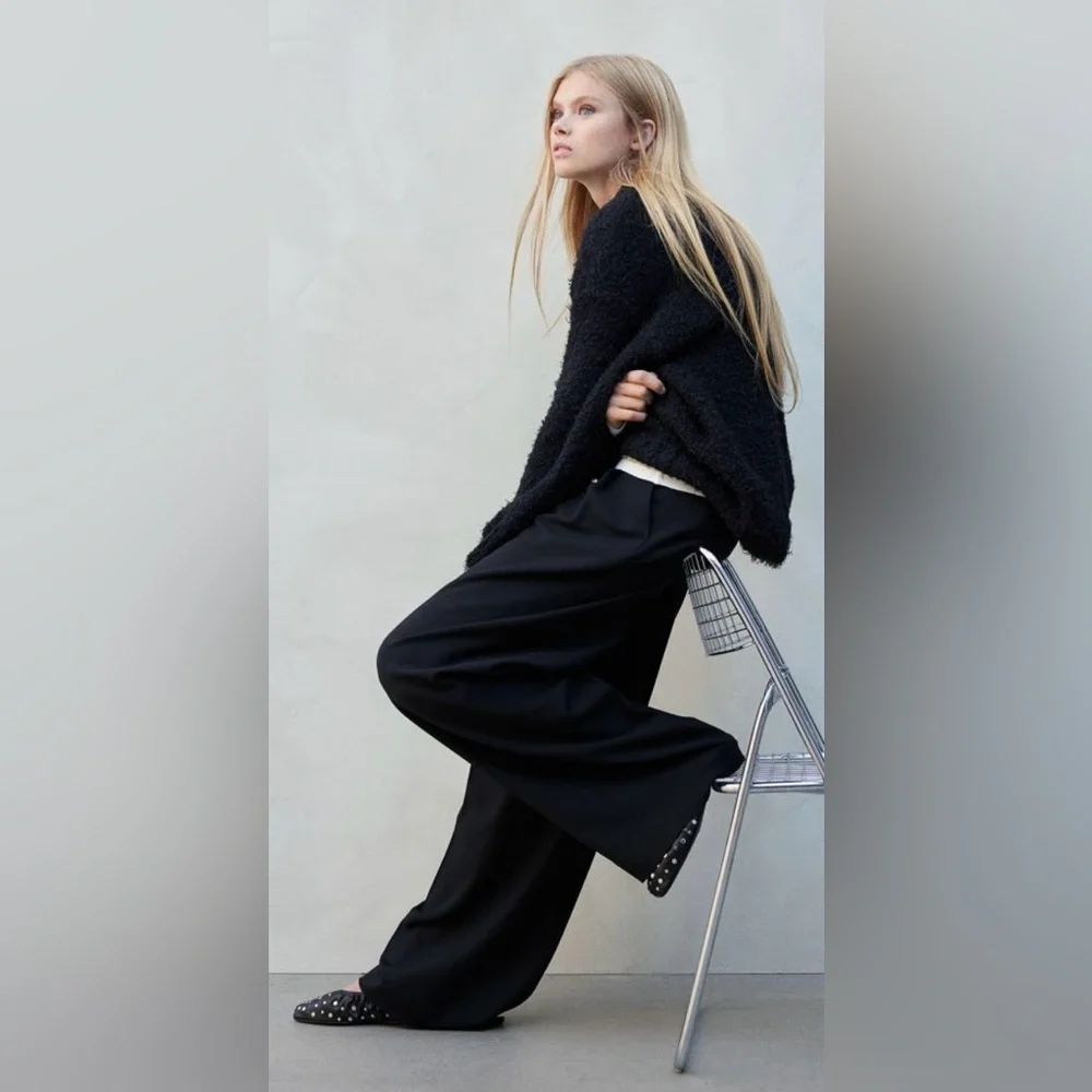 Black Boucle Crew Neck Sweater | Soft | Long Sleeve | M | NWT - Picture 6 of 13